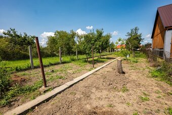 Rodinný dom so srdcom dediny a veľkou záhradou – Brunovce - 18