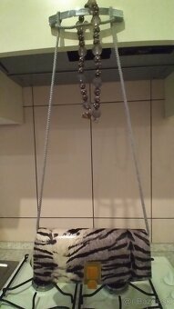 Predám deky,RETRO oblečenie,kabelky,obrusy,návliečky na vank - 18