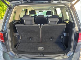 Volkswagen Touran 1.6 TDI SCR 115k Comfortline DSG, Mesačne: - 18