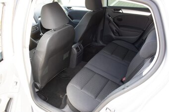 Volkswagen Golf 1.6 TDI z roku 2011 - 18