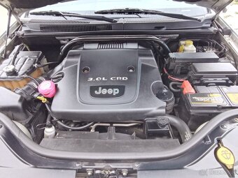 Jeep Grand Cherokee 4 x 4 nová cena, zľava. - 18