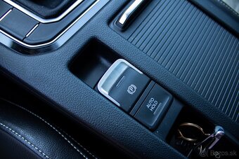 Volkswagen Passat 2.0 TDI BMT Highline 110kW /AJ NA SPLATKY/ - 18