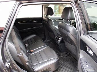 Kia Sorento 2.2 CRDi VGT 4WD ISG Platinum A/T - 18