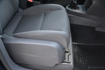Volkswagen Touran 1.60 TDi 7 Miest - 18