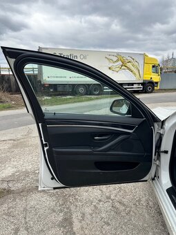 Rozpredam bmw F10 520d 135kw - 18