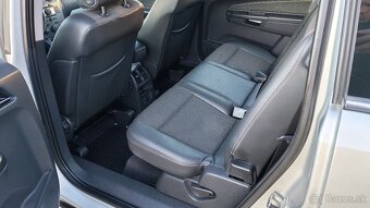 Opel Zafira 1.9 CDTI, 7 miest - 18