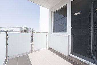 NA PRENÁJOM EXLUZÍVNY NADŠTANDARDNÝ 2 IZB BYT - ŠAMORÍN - 18