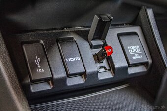 Honda HR-V 1.5 i-VTEC Executive CVT - 18