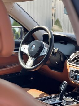BMW Rad 7 M760Li xDrive A/T - 18