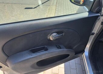 Nissan Micra 1,2 i Visia benzín manuál 48 kw - 18