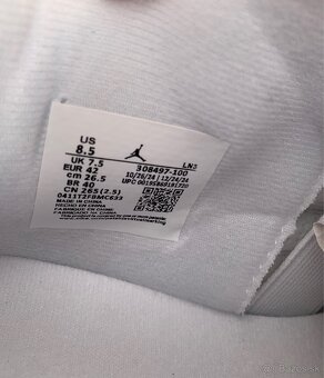 Jordan 4 Retro Pure Money - 18
