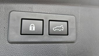Subaru Outback 2.5i ES Premium AWD Lineartronic - 18