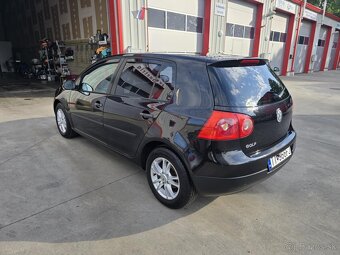 GOLF V - 11/2005 - 1.4 benzín - 55kw - 245.000km - 18