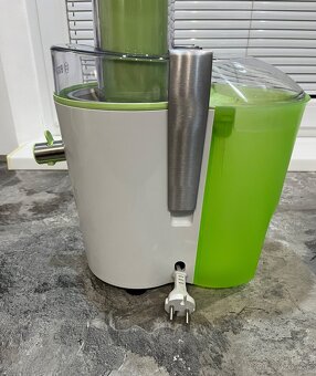 Odšťavovač Bosch MES25G0 700w - 18