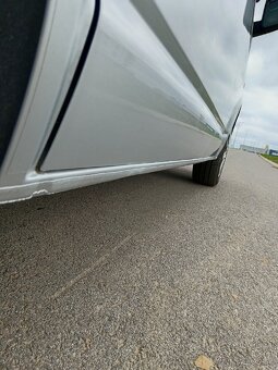 Predám dodávku vw transporter T5 77kw 1.9 tdi - 18