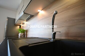REZERVOVANÉ - 3 izbový byt s balkónom73m2,ul.Janouškova,Preš - 18