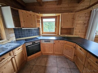 Masívna kuchynská linka z Nemecka so spotrebičmi - 18