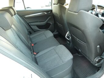 Škoda Octavia Combi 2.0 TDI SCR Style - 18