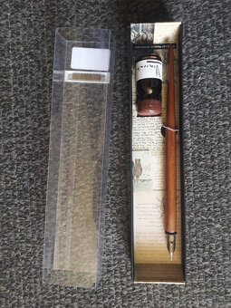 Kaligrafia fantasy vintage perá na tuš a atrament - 18