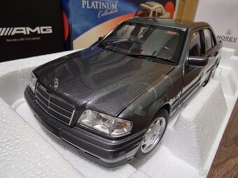 Modely Mercedes Benz 1:18 - 18