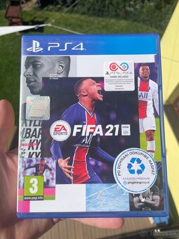 hry na ps4 10€ ks - 18