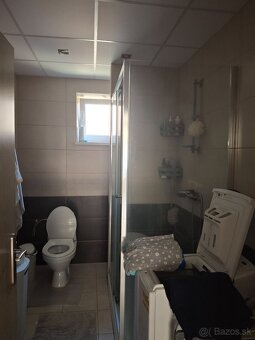 Na predaj čiastočne prerobený poschodový dom - 18