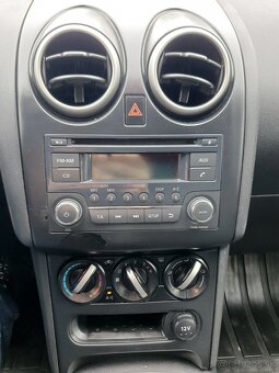 Nissan Qashqai 1.6i Tekna 4x2 (EU5) 86kw 6M benzín - 18