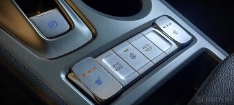 Hyundai KONA Electric 100 kW, reg. 2023, 9476 km, DPH - 18