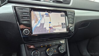 Škoda Superb Combi 2.0 TDI Business - 18