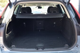 Volvo XC60 2.0 B4 mHEV Core A/T - 18
