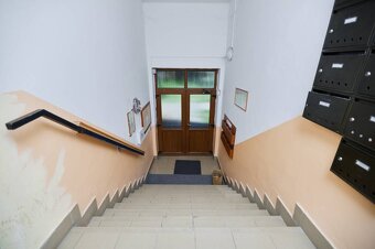 NA PREDAJ,NOVOZREKONŠTRUOVANÝ,3 - IZB. TEHLOVÝ BYT, KE - STA - 18