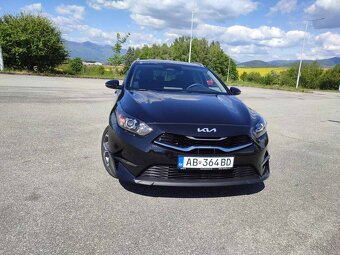 Kia Ceed 2025 Gold – čiern - 18