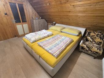 ROZPRÁVKOVÁ KOMPLETNE ZREKONŠTRUOVANÁ ZARIADENÁ CHATA NA LV - 18