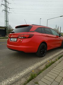Opel Astra sportourer - 18