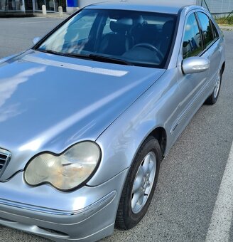 Mercedes Benz C200 - 18