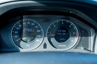 Volvo XC60 2.4 D - 18