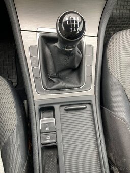Predam Volkswagwn Golf 1,2 TSI r.v 2013 - 18