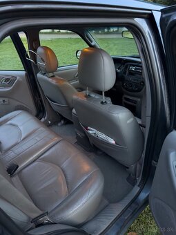 MAZDA TRIBUTE V6 - 18