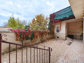 Exkluzívny zrekonštruovaný trojizbový staromestský byt. - 18