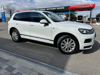 VW Touareg 3.0 TDI V6 180kW 4x4 R-Line Koža Navi - 18