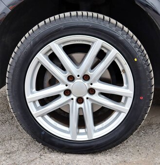 Volkswagen T6 Caravelle 2.0 TDI LR Trendline - 18