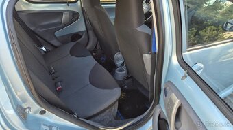 Toyota Aygo benzín automat - 18