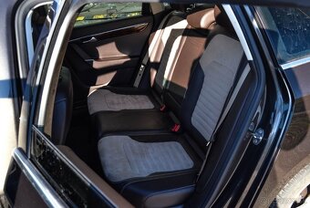 Volkswagen Passat Variant 2.0 TDI BMT Highline DSG - 18