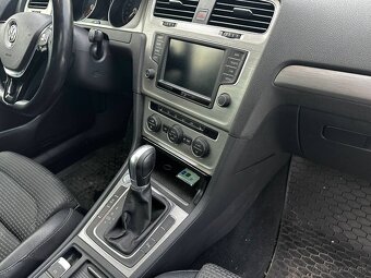 Volkswagen Golf 1.6 TDI DSG - 18