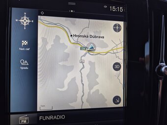 Volvo V90 D4 2.0L Momentum AWD A/T 140 kW - 18