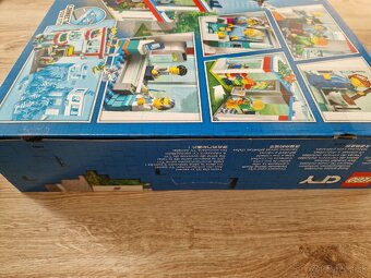 Neotvorené zapečatene Lego City 60330 - 18