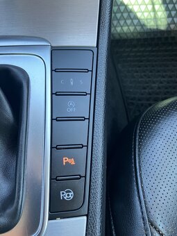 Volkswagen Passat B7 Variant 2.0 TDI 4motion 2012 125kw - 18