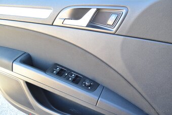 Škoda Superb Combi 2.0 TDI - 18