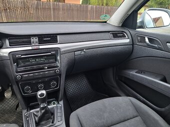 ŠKODA SUPERB II Combi FL 2014 KLIMA, ALU, Nová STK 2028 - 18