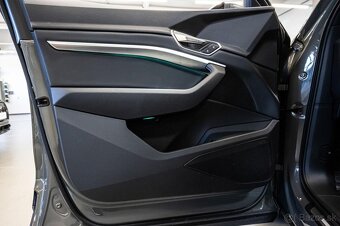 Audi Q8 E-tron - 18
